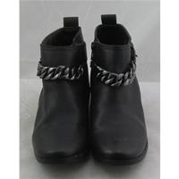Limited Edition, size 4.5 black ankle boots with chain