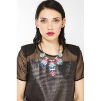 Liquorish Fashionable Flower Necklace