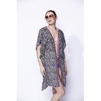 Liquorish Monochormatic Print Beachwear Kimono