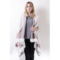 Liquorish Long Cream Faux Fur Gillet