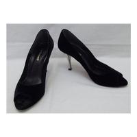 L.K.Bennett - Size 38 (UK 5) - Black Velvet Leather Shoes