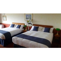 London Beach Country Hotel