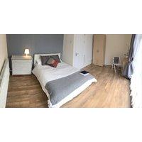 ***Lovely Rooms to Let in Spacious Town House***