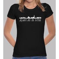 losar de la vera skyline girl t shirt