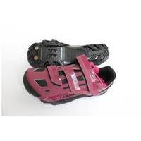 Louis Garneau Women\'s Sapphire MTB Shoe (Ex-Display) Size: 39 | Black/Purple