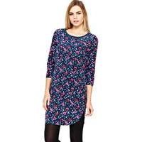 love label 34 sleeve printed shift dress