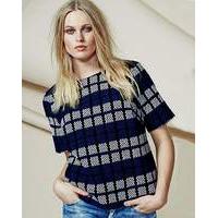 Look Grid Design Top