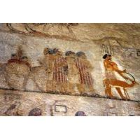 Luxor Day Tour to Habu Temple Valley and Valley of the Queens