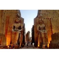 Luxor Tour with Traditional Lunch and Shopping from Hurghada
