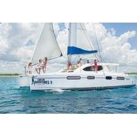 Luxury Sailing and Snorkeling in Riviera Maya