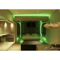LUSH MOTEL