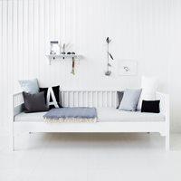 LUXURY DAY BED in White
