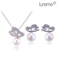 Lureme women\'s Crystal Butterfly Pearl Necklace Earrings Set