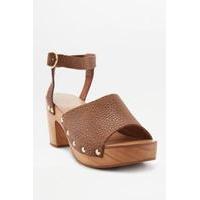 Lucy Tan Wooden Heels, BROWN