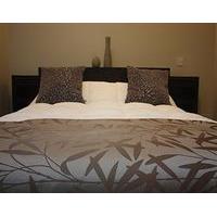 Lyall Apartment Hotel