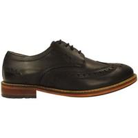 Lyle And Scott Vintage Clyde Leather Brogue men\'s Casual Shoes in black