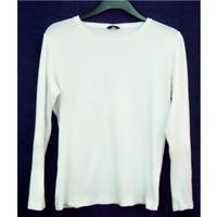 M & Co Long Sleeved White T-shirt Size 14