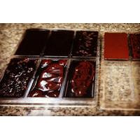 make your own chocolate bar class in chinatown oahu