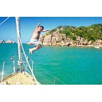 magnetic island sailing bbq lunch cruise