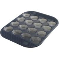 Mastrad Fluted Silicone Mould for 16 Mini Tartlets