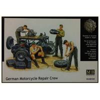 Masterbox 1:35 Scale German Motorcycle Repair Crew Assembly Parts