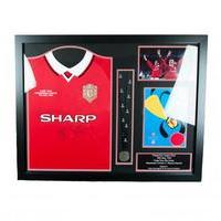 Manchester United F.C. Sheringham &amp;amp; Solsksjaer Signed Shirt Medal (Framed)