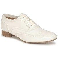 Marc Jacobs MJ18041 women\'s Smart / Formal Shoes in white