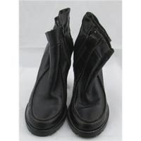 Manas Lea Foscati, size 4/37 black ankle boots