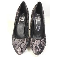 matalan fiore collection size 7 silver lace print high heels