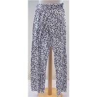 Marks and Spencer size 8-10 black and white pyjama bottoms