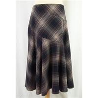 MARKS & SPENCER skirt size 14.