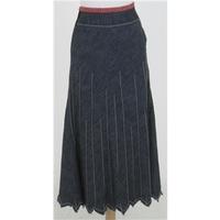 Marithe Francois Girbaud size M blue denim skirt