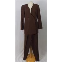 mani size 8 brown 2 piece trouser suit