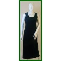 Marion Donaldson - Size 12 - Green - Evening dress