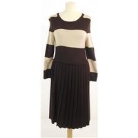 Max Mara Weekend Size L Knitted Chocolate Brown And Cream Striped Dress With Pleated Skirt