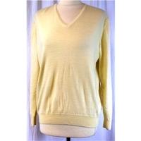 Marks and Spencer Size 14 Wool sweater Marks and spencer - Size: 14 - Yellow - Sweater