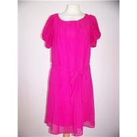 mariko size 12 pink knee length dress