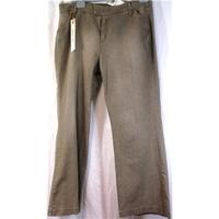 Marks and Spencer Size 28 Beige Trouser M&S Marks & Spencer - Size: 28\