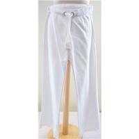 marks spencer size 8 white trousers