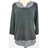 Marks and Spencer Size 8 Grey and White Double Layered Top