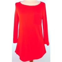 marks spencer size 8 tomato red t shirt