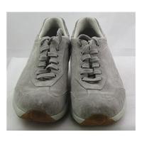 MBA, size 6.5 light grey suede trainers