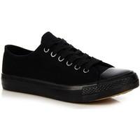 Mc Arthur Czarne Sznurowane women\'s Shoes (Trainers) in black