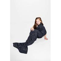 Mermaid Tail Blanket - navy
