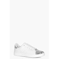 Metallic Toe Cap Trainer - silver