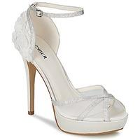 Menbur IRIA women\'s Court Shoes in white