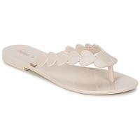Melissa SALINAS HEART women\'s Flip flops / Sandals (Shoes) in BEIGE