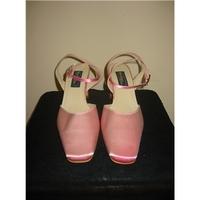 Meadows Size 5.5 Pale Pink Bridal Shoes