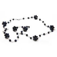 memory of bramble bushes pearl necklace