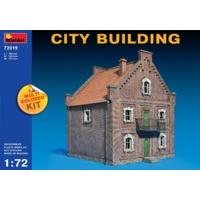 Miniart 1:72 Scale City Building Kit (multi-colour)
